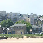 No 10 Royal Apartments