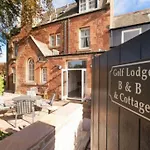 Golf Lodge Bed & Breakfast