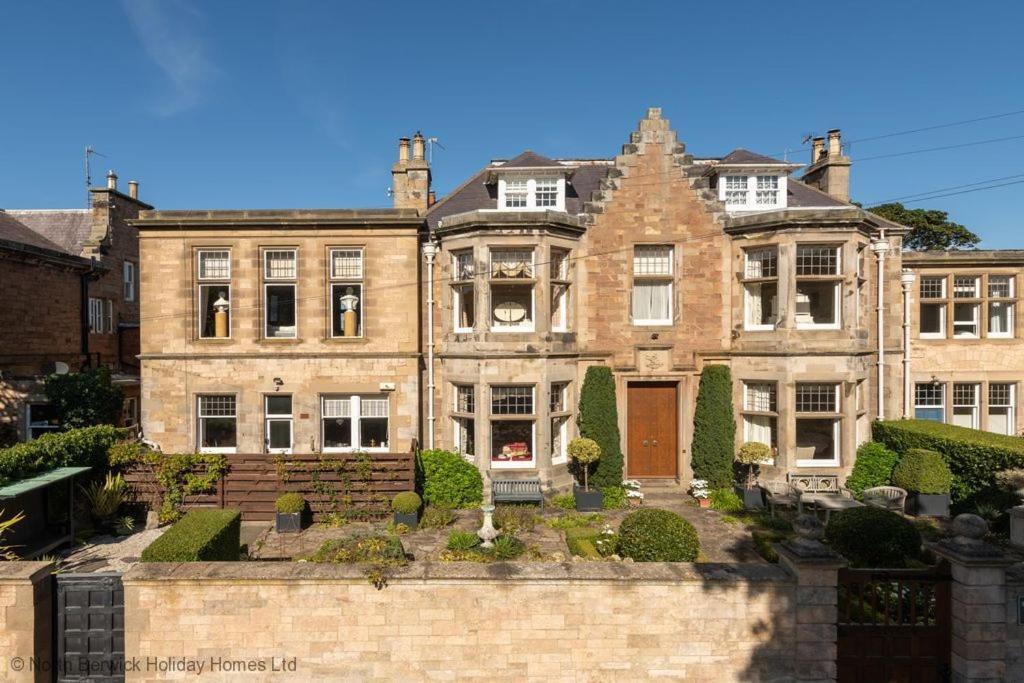 St Colms Main House Holiday home