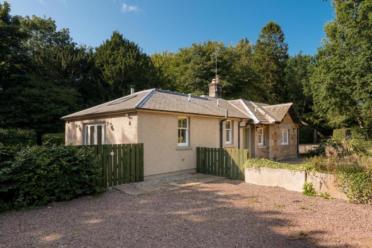Lodge Joivy The At Gilmerton House,
