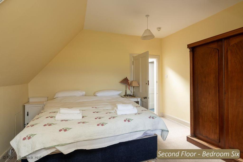 St Colms Main House Holiday home *