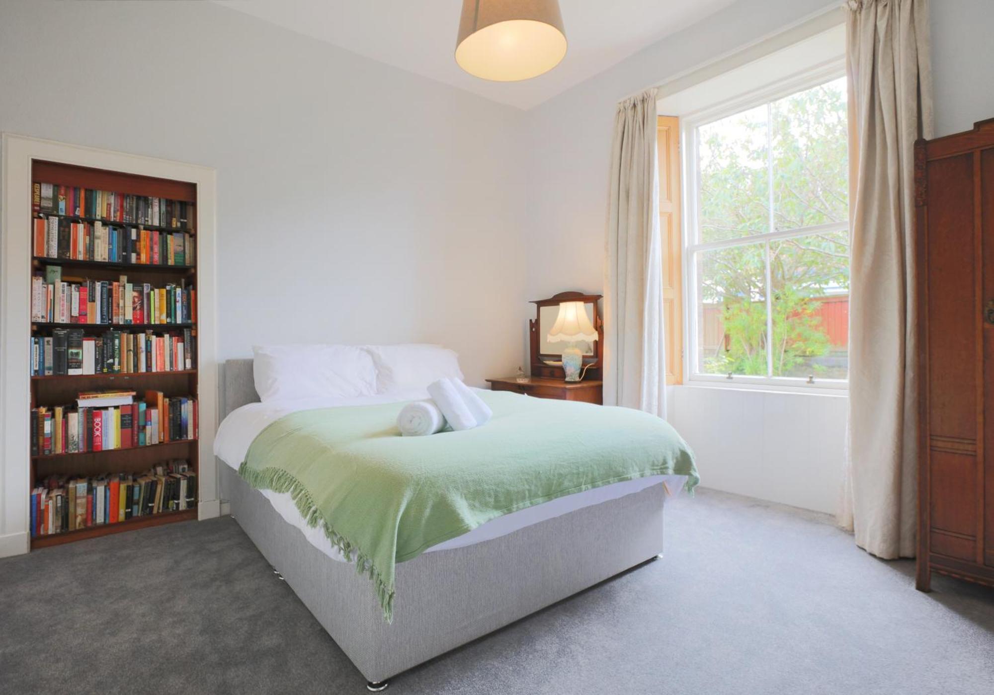 Westend Place Holiday home