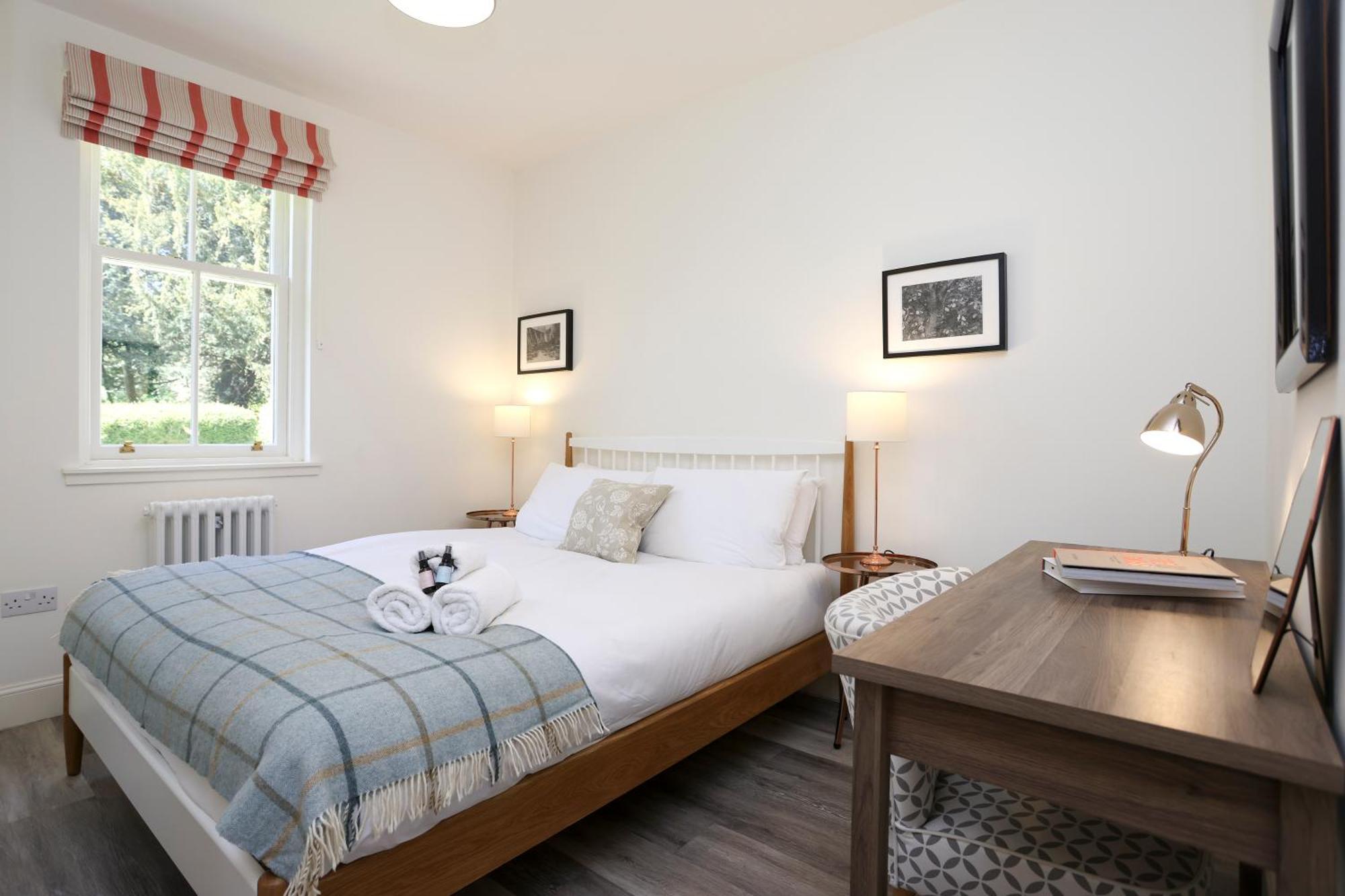 Lodge Joivy The At Gilmerton House,