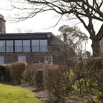 West Links View
