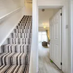 Beach Hideaway With Free Private Parking Space