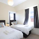 East Road Apartment
