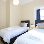 East Road Apartment