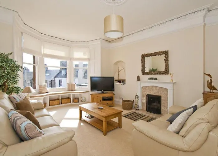 Glenbay -Charming 3-Bed Apartment In North Berwick