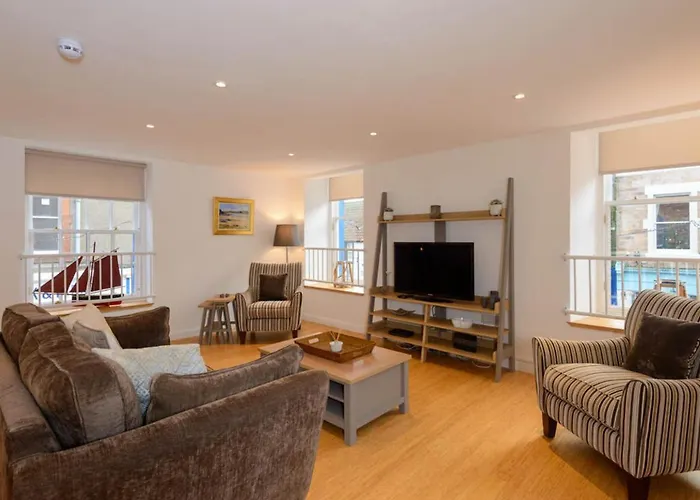 Curlew - Double Upper Apartment