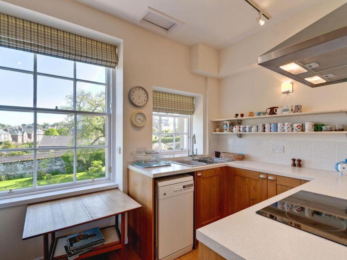 Flat 2 Inchgarry Court * North Berwick
