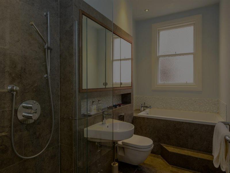 Cromwell Road Apartment