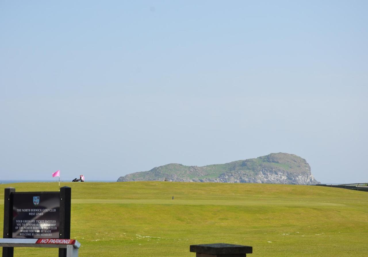 Sandstones * North Berwick