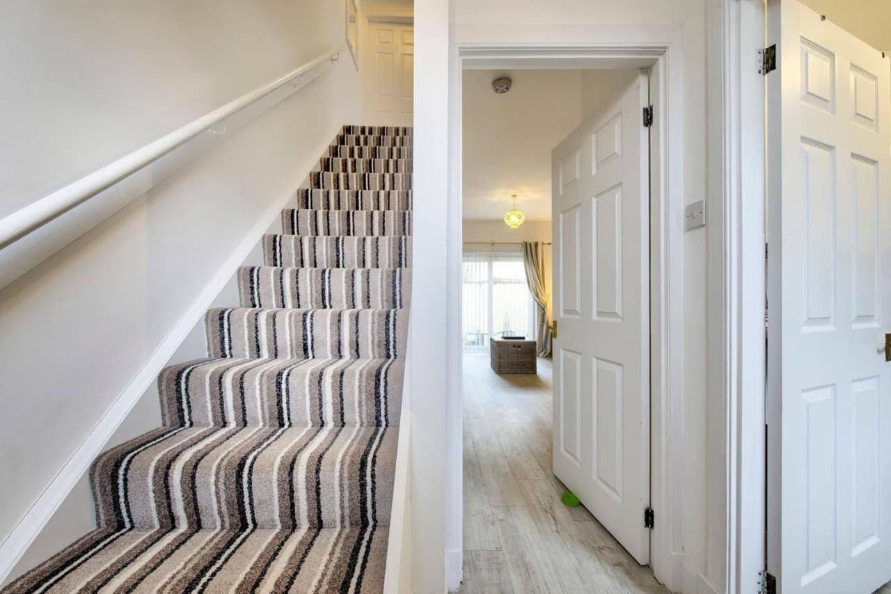 Hideaway With Free Private Parking Space Apartment North Berwick