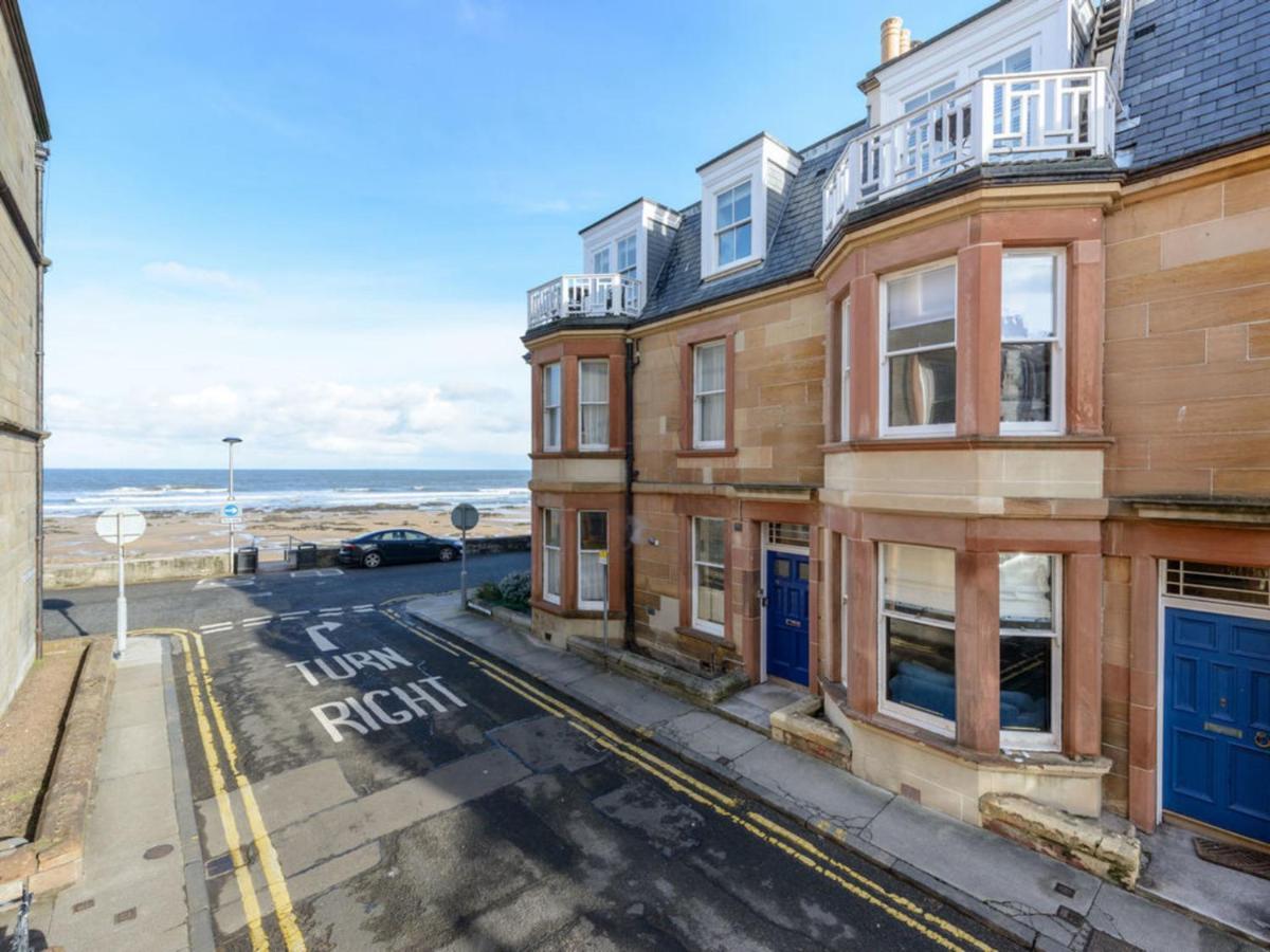 Apartment By The Sea *