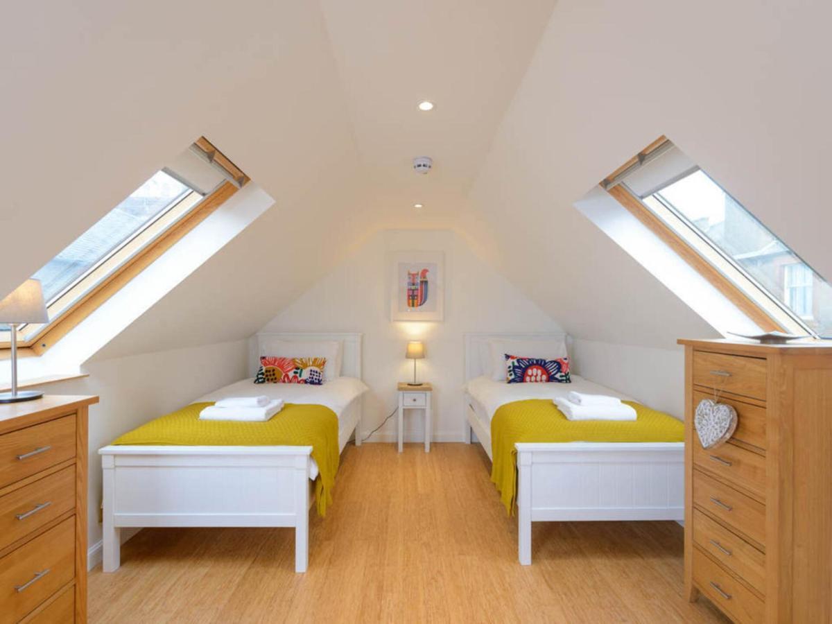 Curlew - Double Upper Apartment *