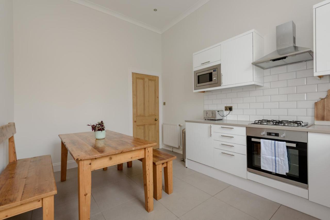 Apartment Stylish Beach Pad On Scotland's Golf Coast