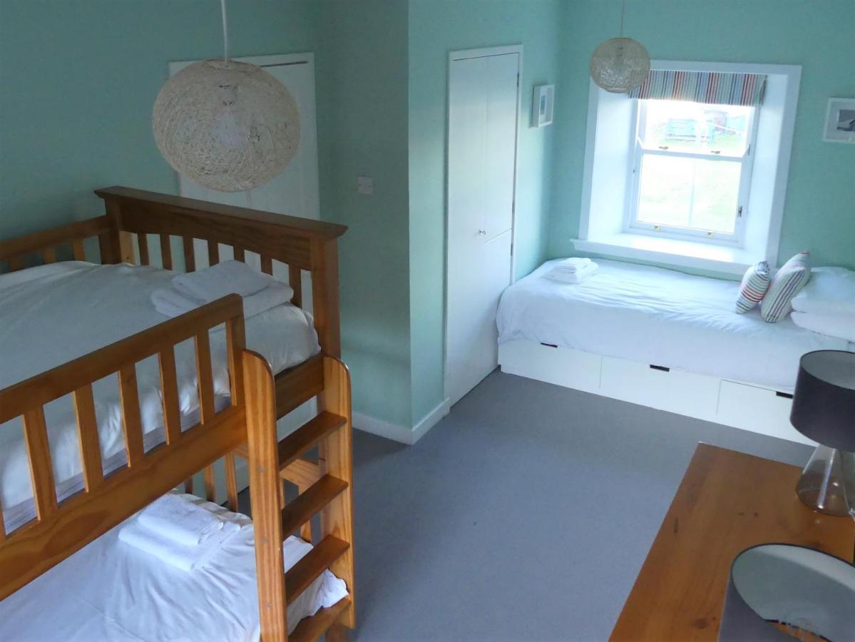 Charming In With Sea Views Holiday home