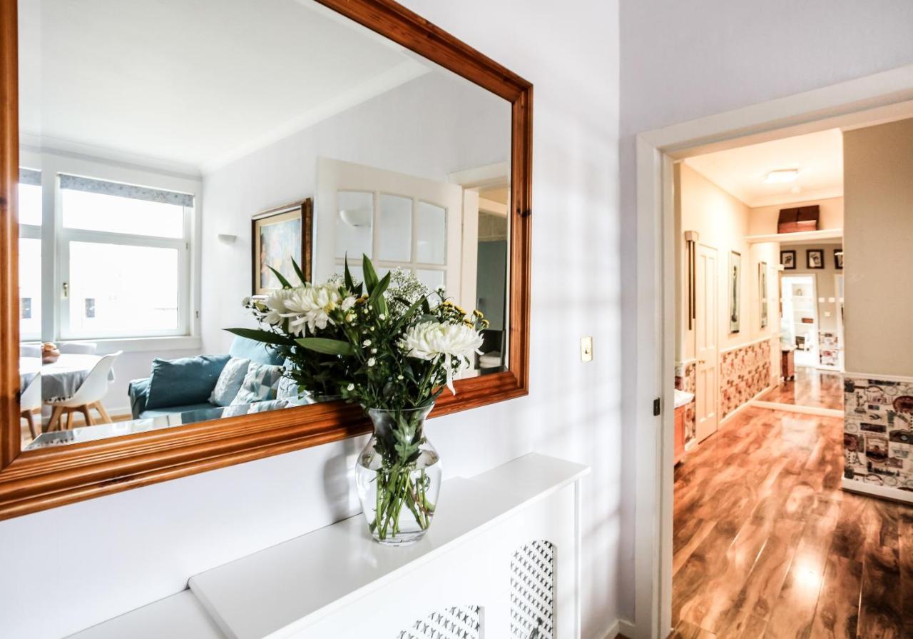 Sandy Shores- Beautiful 3 Bed Near In Apartment