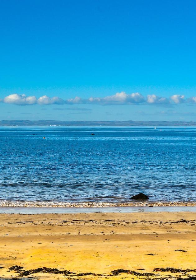 Sandy Shores- Beautiful 3 Bed Near In Apartment *