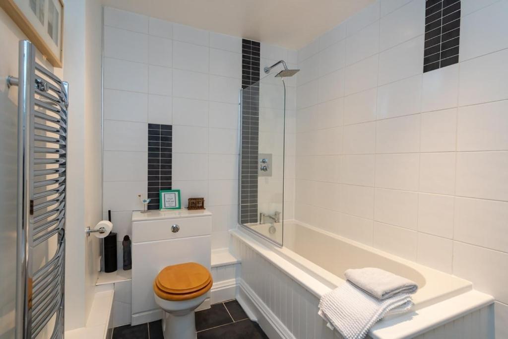 Apartment Spacious 2 Bedroom High Street