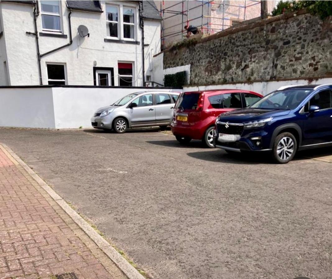 Harbour Hideaway With Free Private Parking
