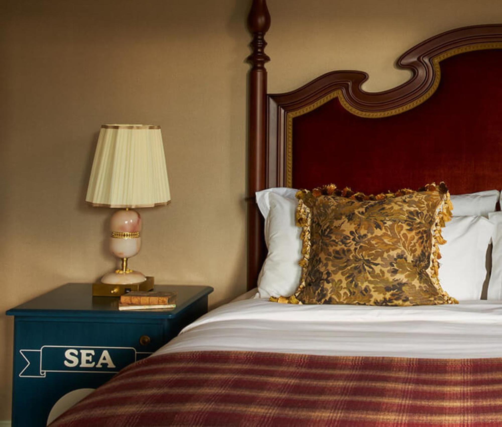 Marine Hotel 5*