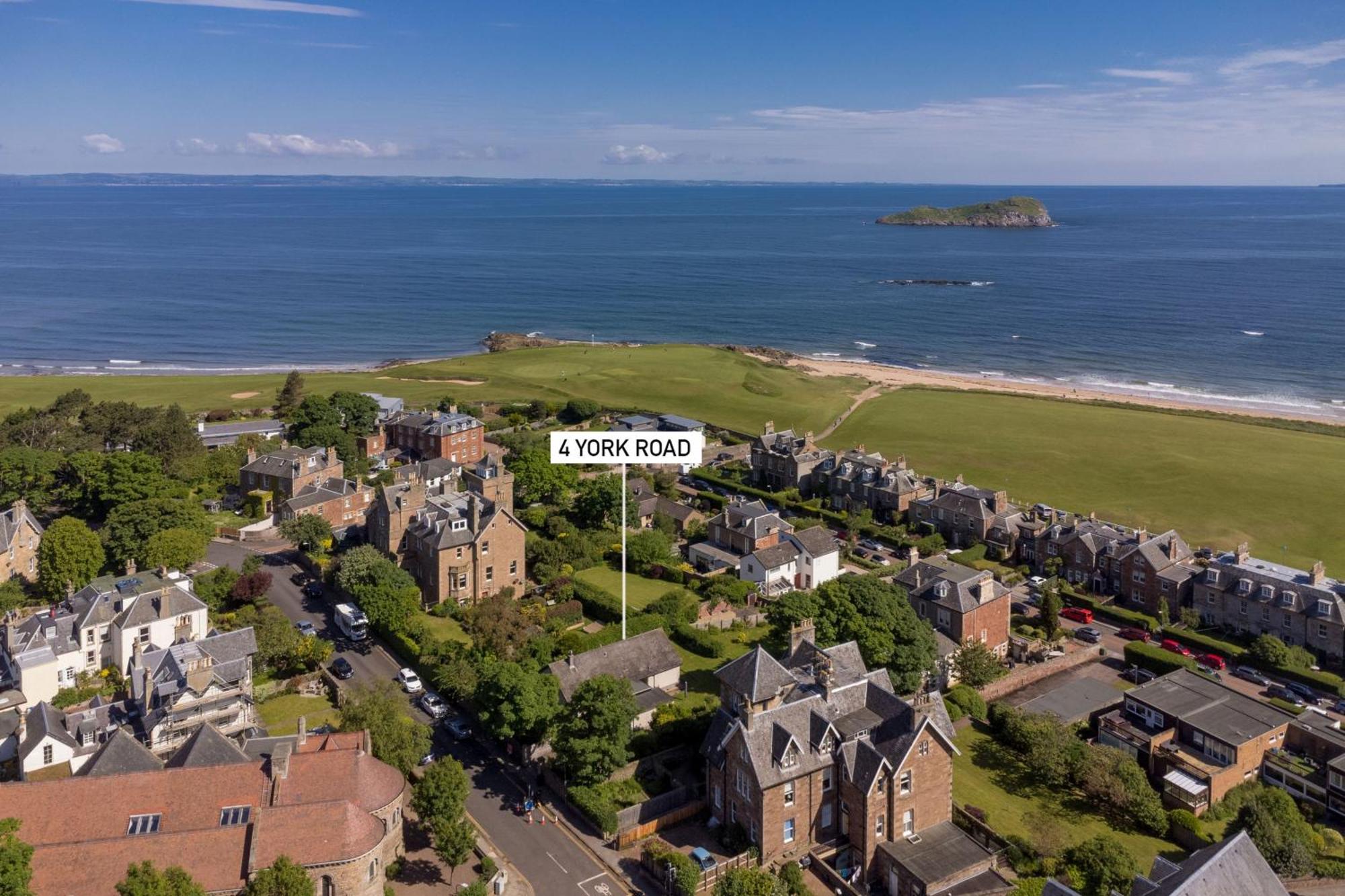 Holiday home Westerham North Berwick