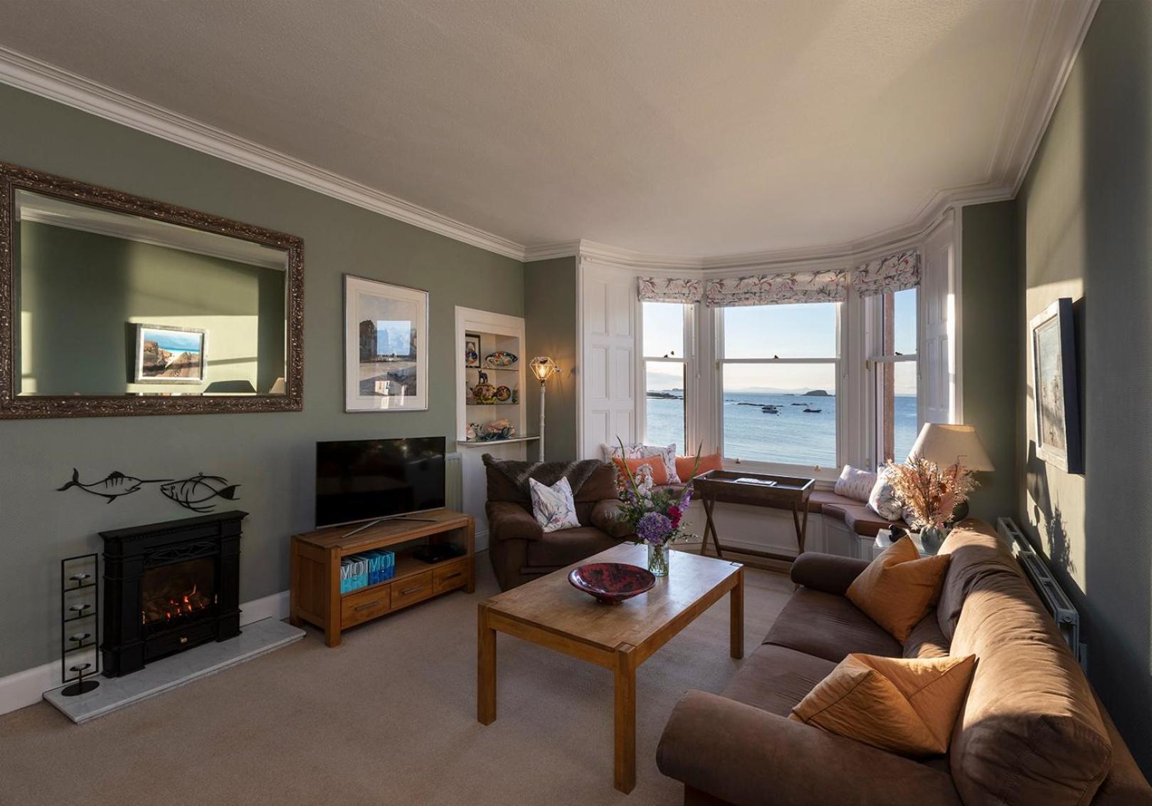The House At The * North Berwick
