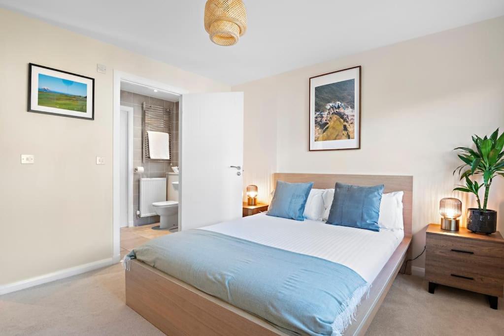 Villa Luxury House With A Hot Tub Book On Air Bee And Bee North Berwick