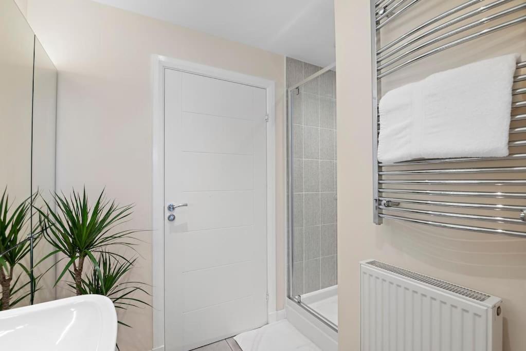 Villa Luxury House With A Hot Tub Book On Air Bee And Bee North Berwick