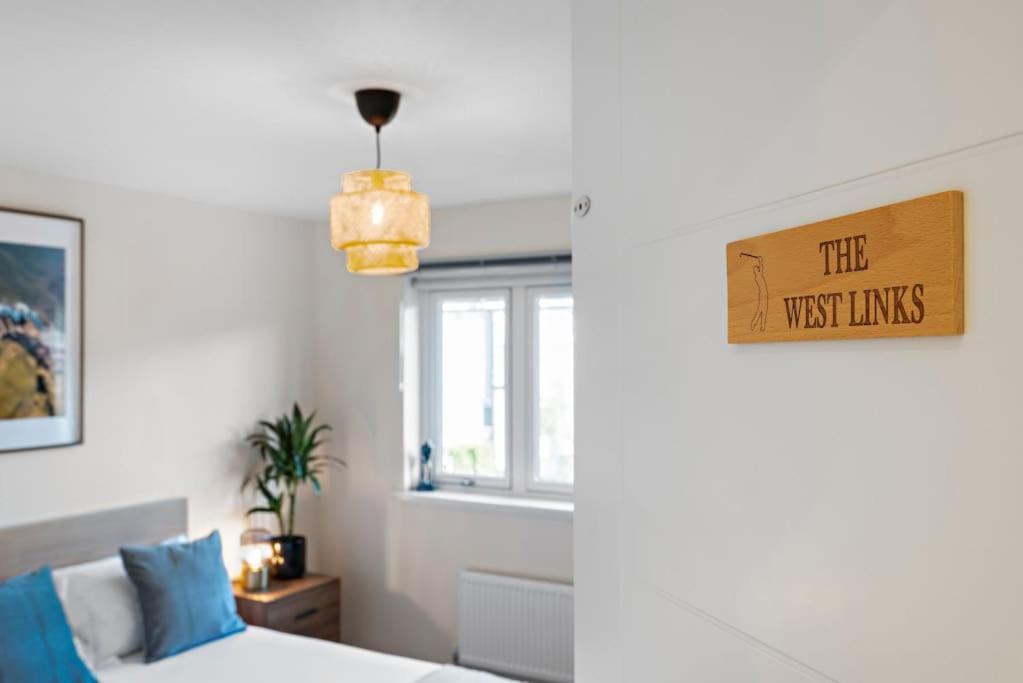 Luxury House With A Hot Tub Book On Air Bee And Bee Villa
