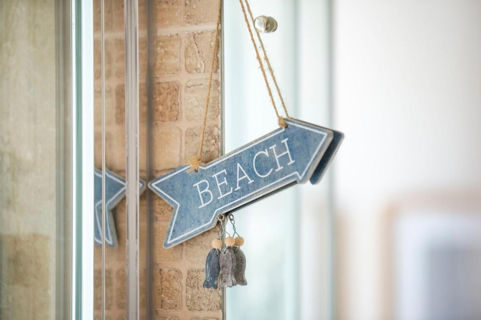 Stylish 1bd Seaside Flat