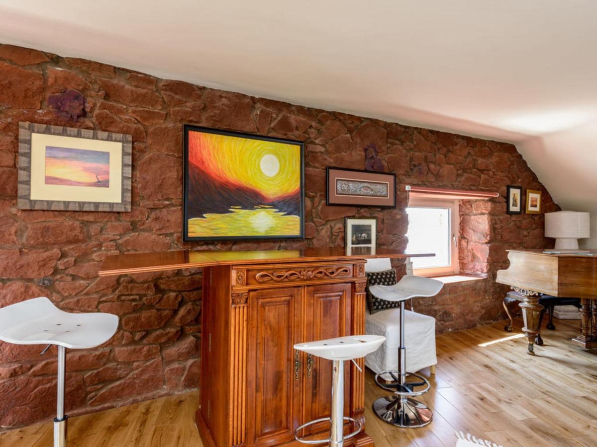 Harbour View Apartment